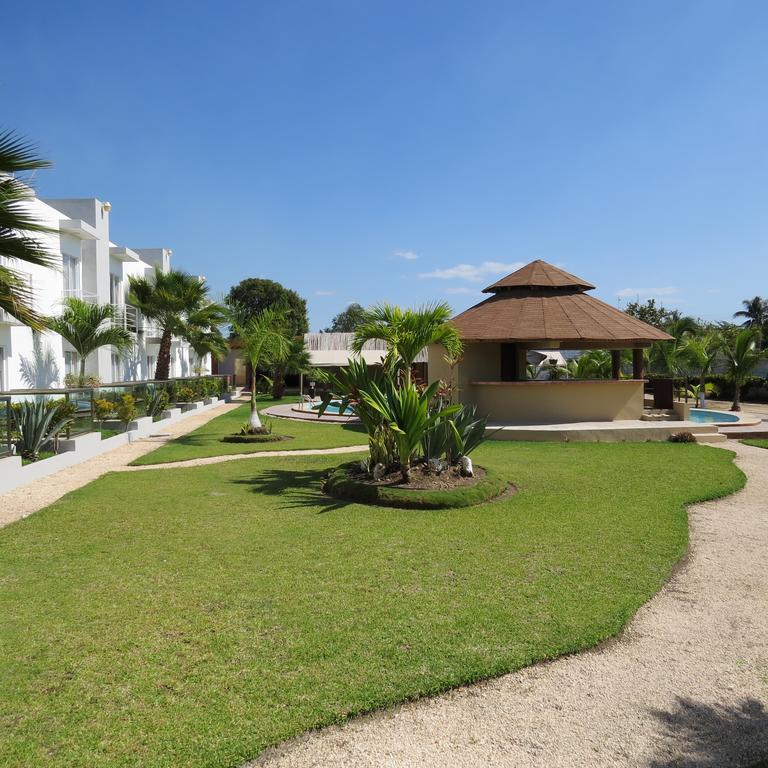 Lua Hotel Champoton Exterior photo